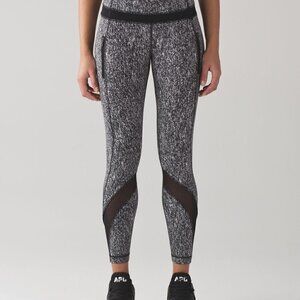 LULULEMON Inspire Tight II Leggings Gray Black Cropped Athletic Pants Size 4
